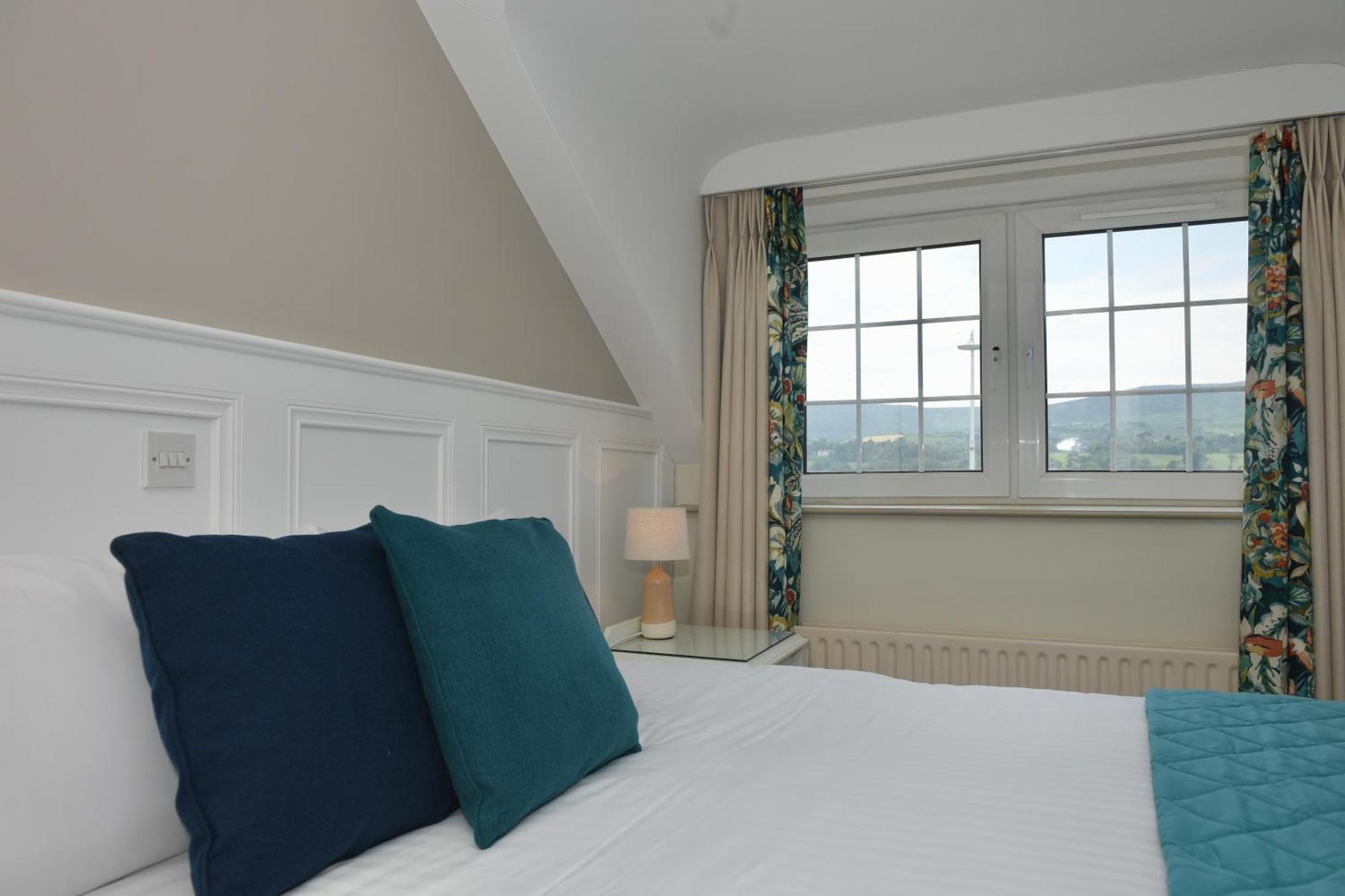 The Lough & Quay Accommodation Town Centre Warrenpoint Exterior photo