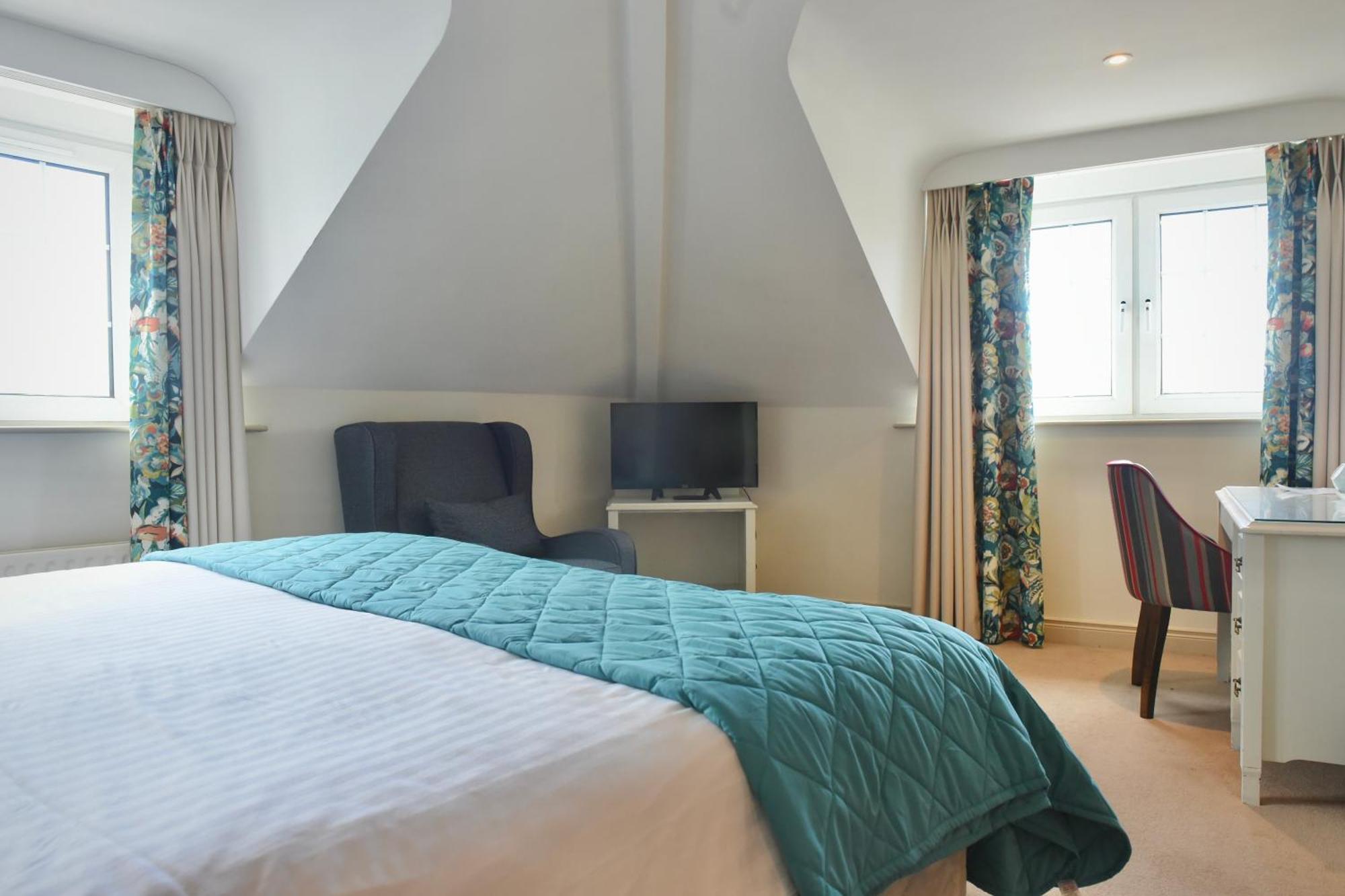 The Lough & Quay Accommodation Town Centre Warrenpoint Exterior photo