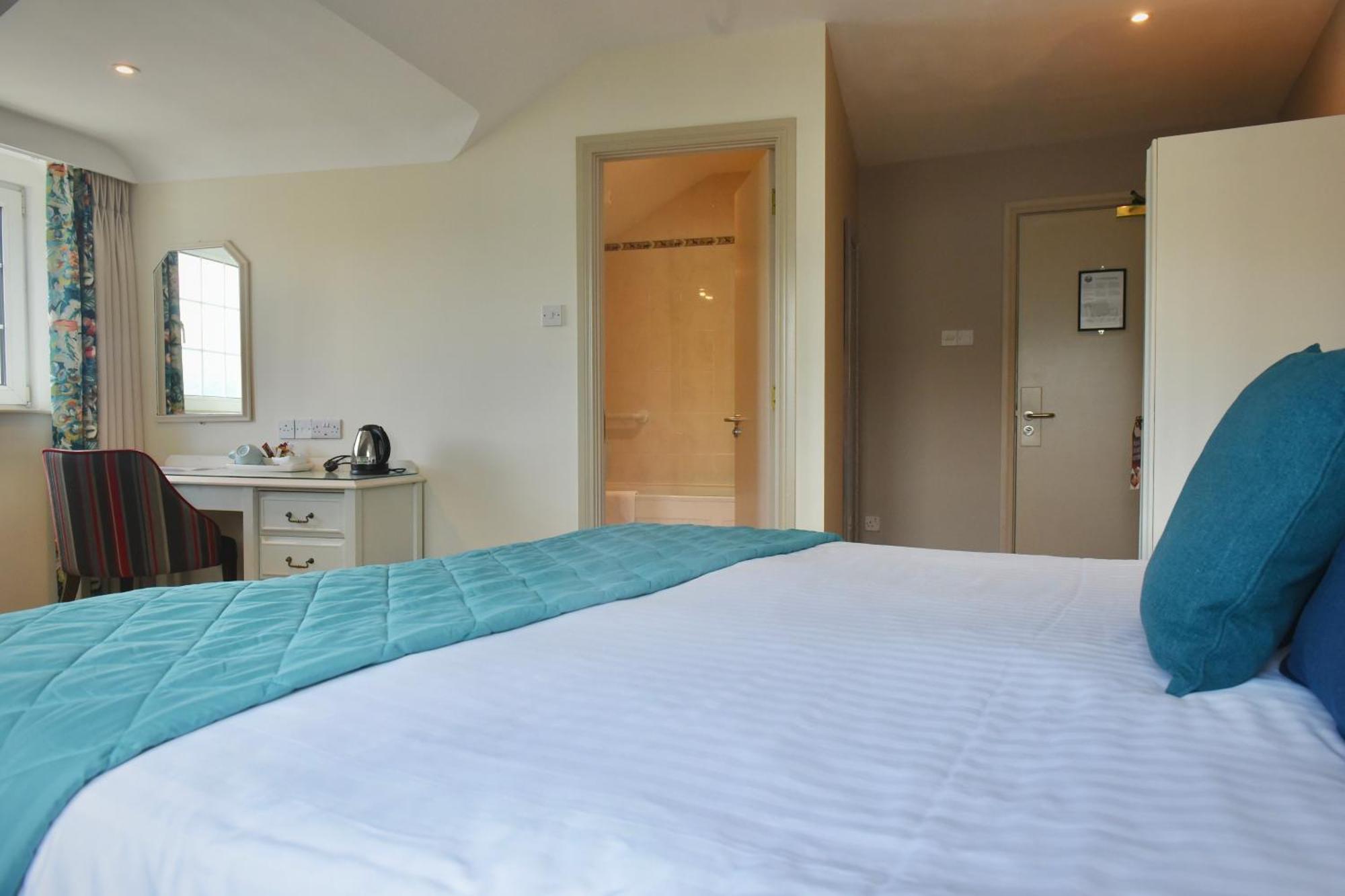 The Lough & Quay Accommodation Town Centre Warrenpoint Exterior photo