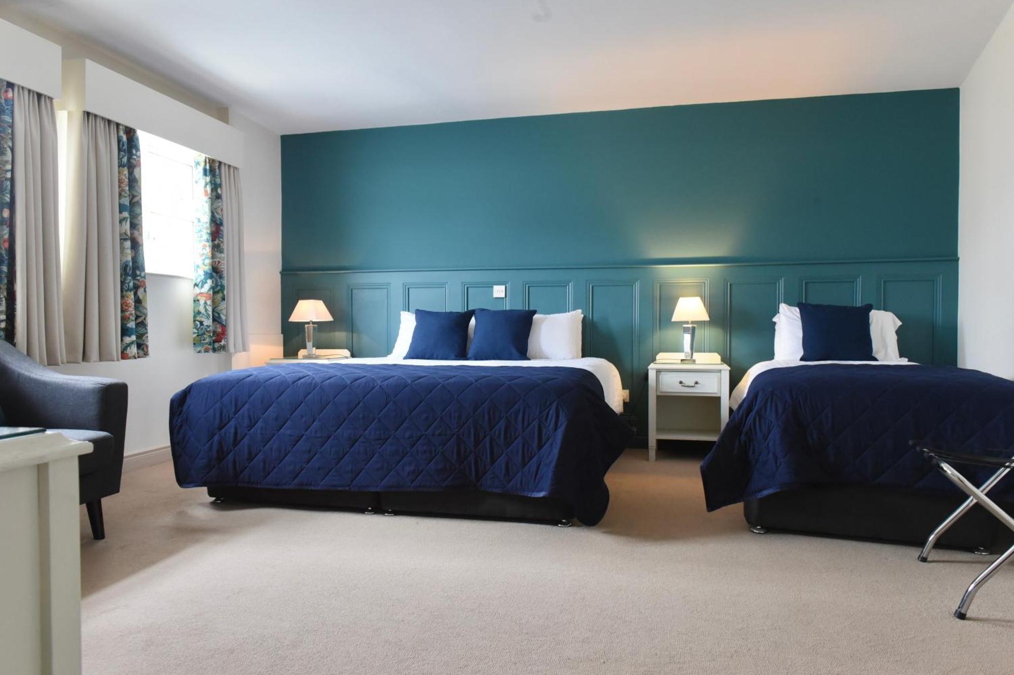 The Lough & Quay Accommodation Town Centre Warrenpoint Exterior photo
