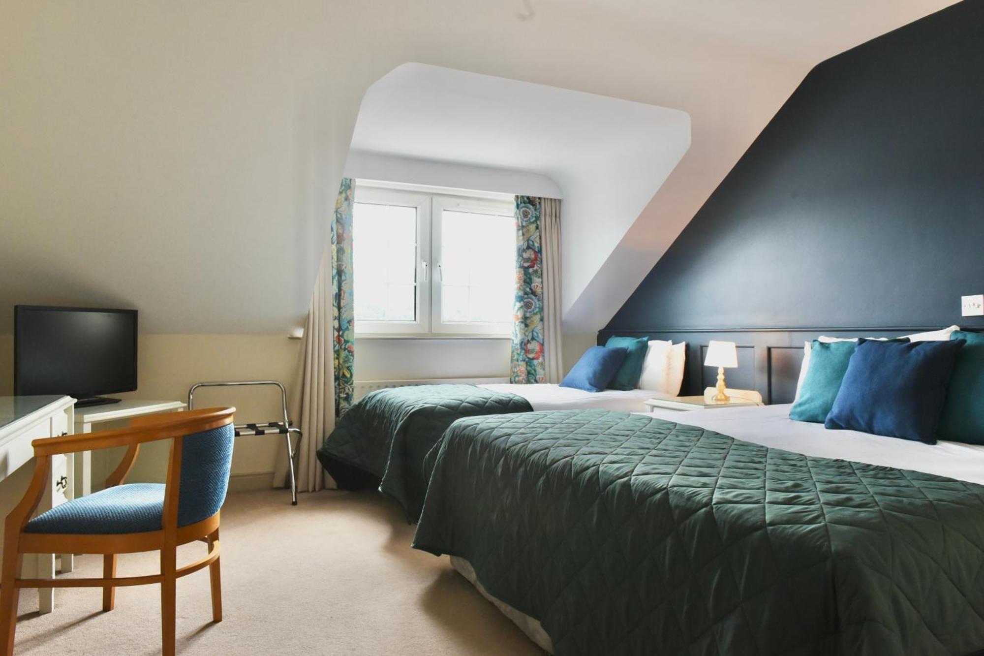 The Lough & Quay Accommodation Town Centre Warrenpoint Exterior photo