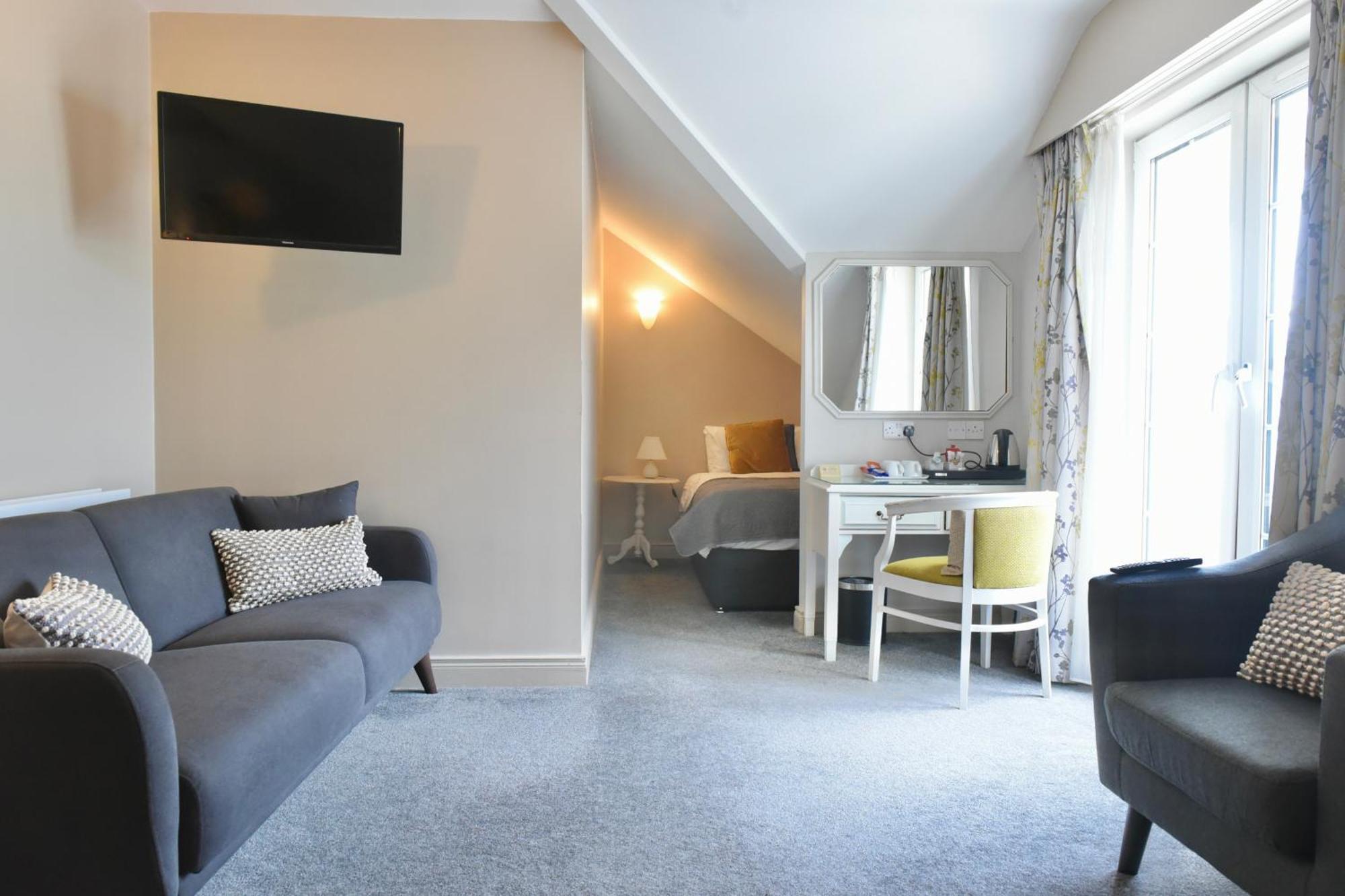 The Lough & Quay Accommodation Town Centre Warrenpoint Exterior photo