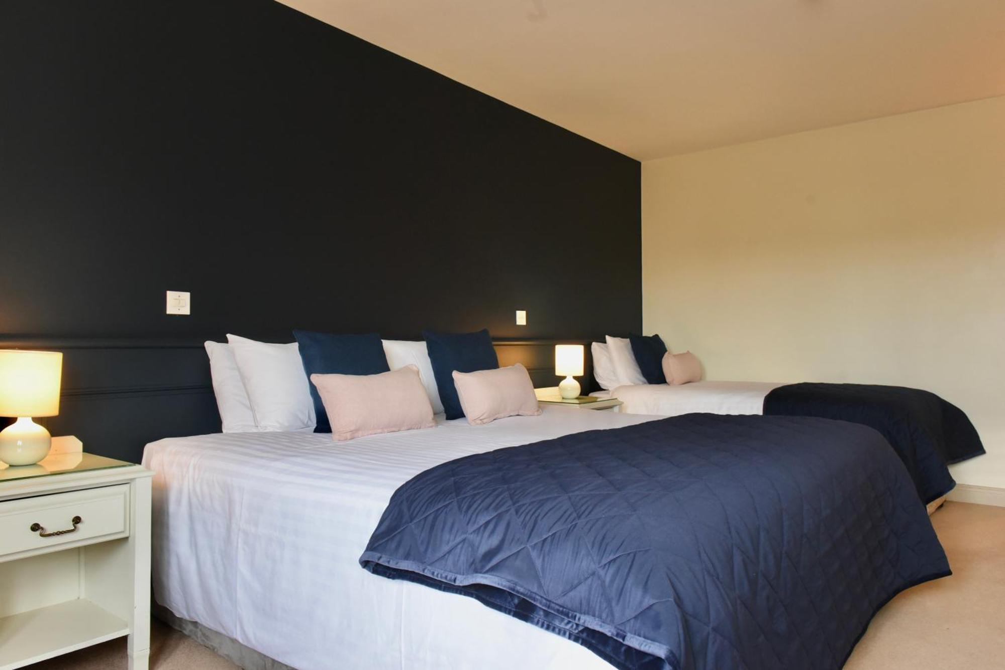 The Lough & Quay Accommodation Town Centre Warrenpoint Exterior photo