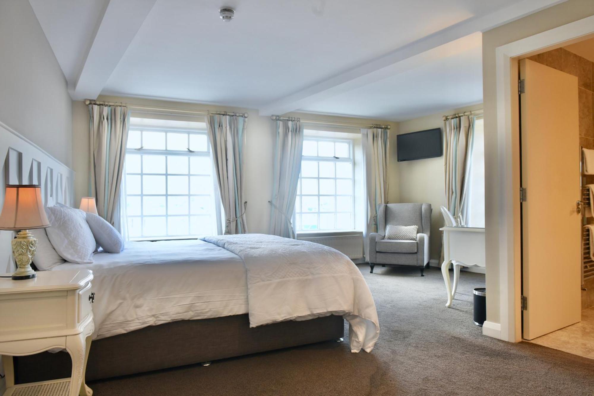 The Lough & Quay Accommodation Town Centre Warrenpoint Exterior photo