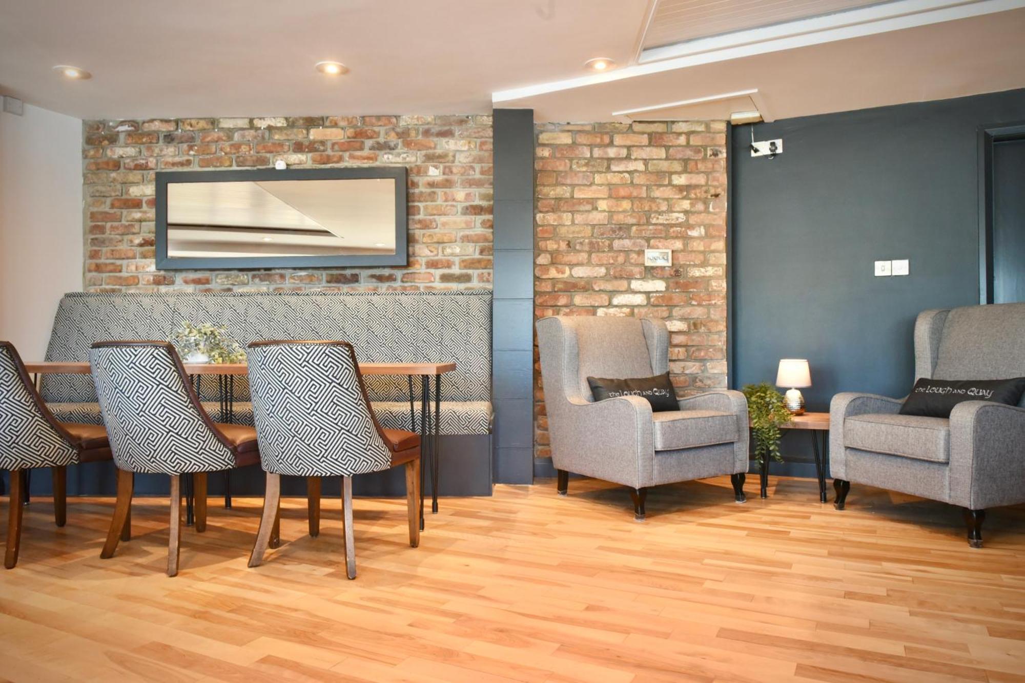 The Lough & Quay Accommodation Town Centre Warrenpoint Exterior photo